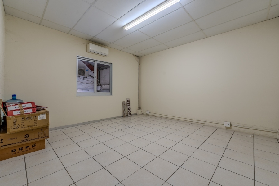 Commercial Property for Sale in Dal Josafat Western Cape